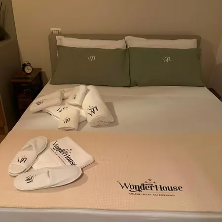Wonderhouse Bed and breakfast 4*
